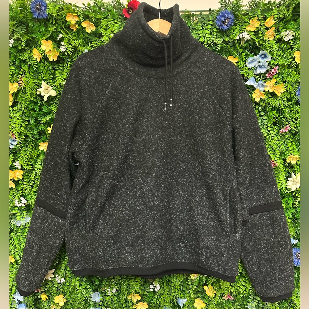 NIKE Thermal Fleece Black Gray Funnel Neck Women’s Pullover - Medium